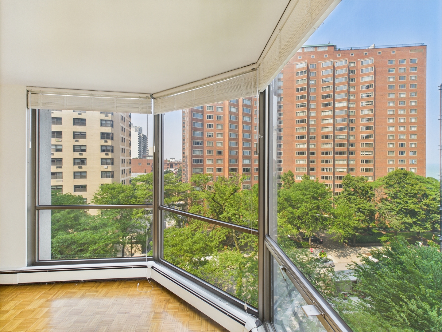 1310 N Ritchie Court Unit: 7D