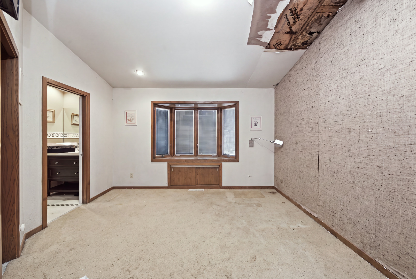 90 Graymoor Lane