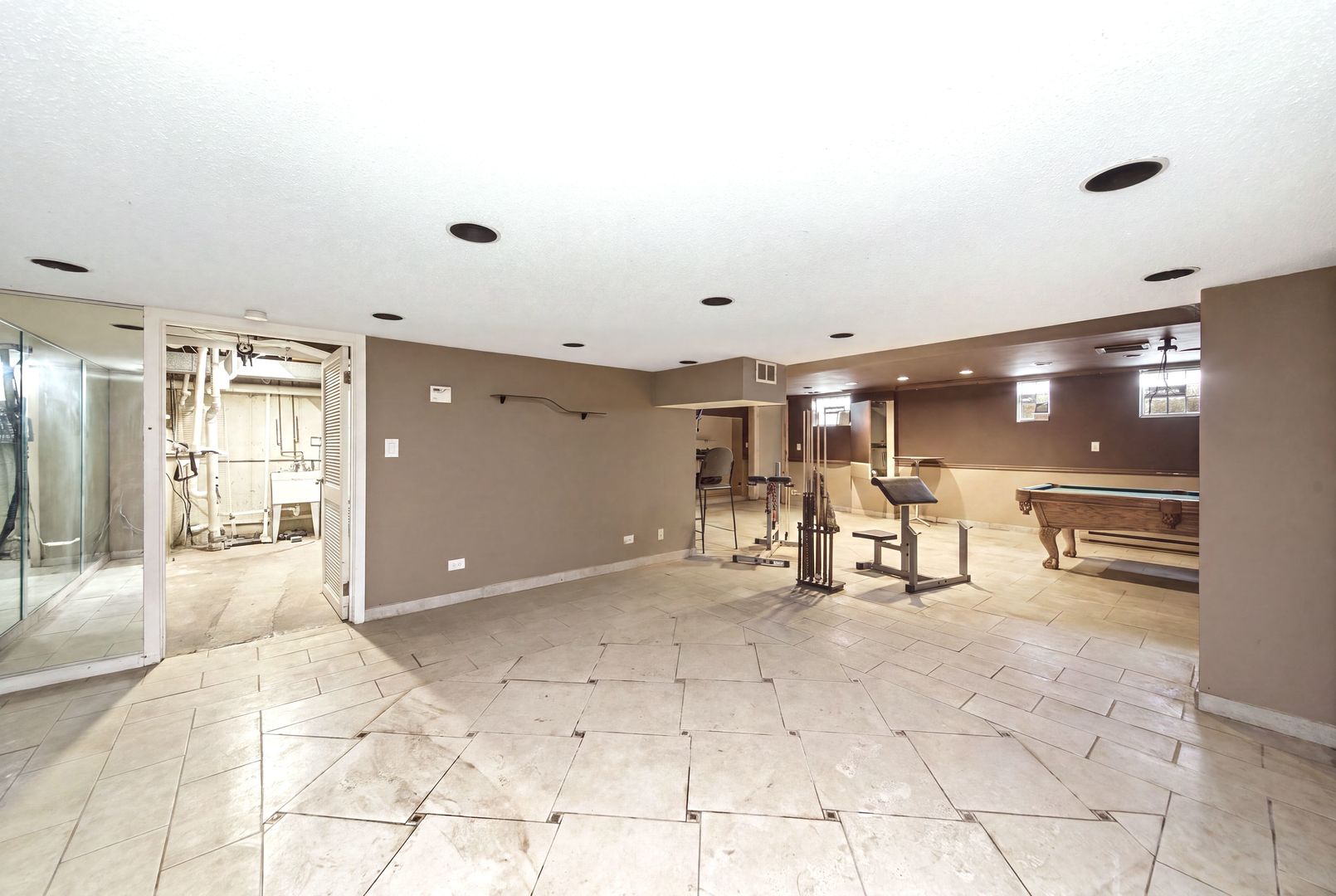 90 Graymoor Lane