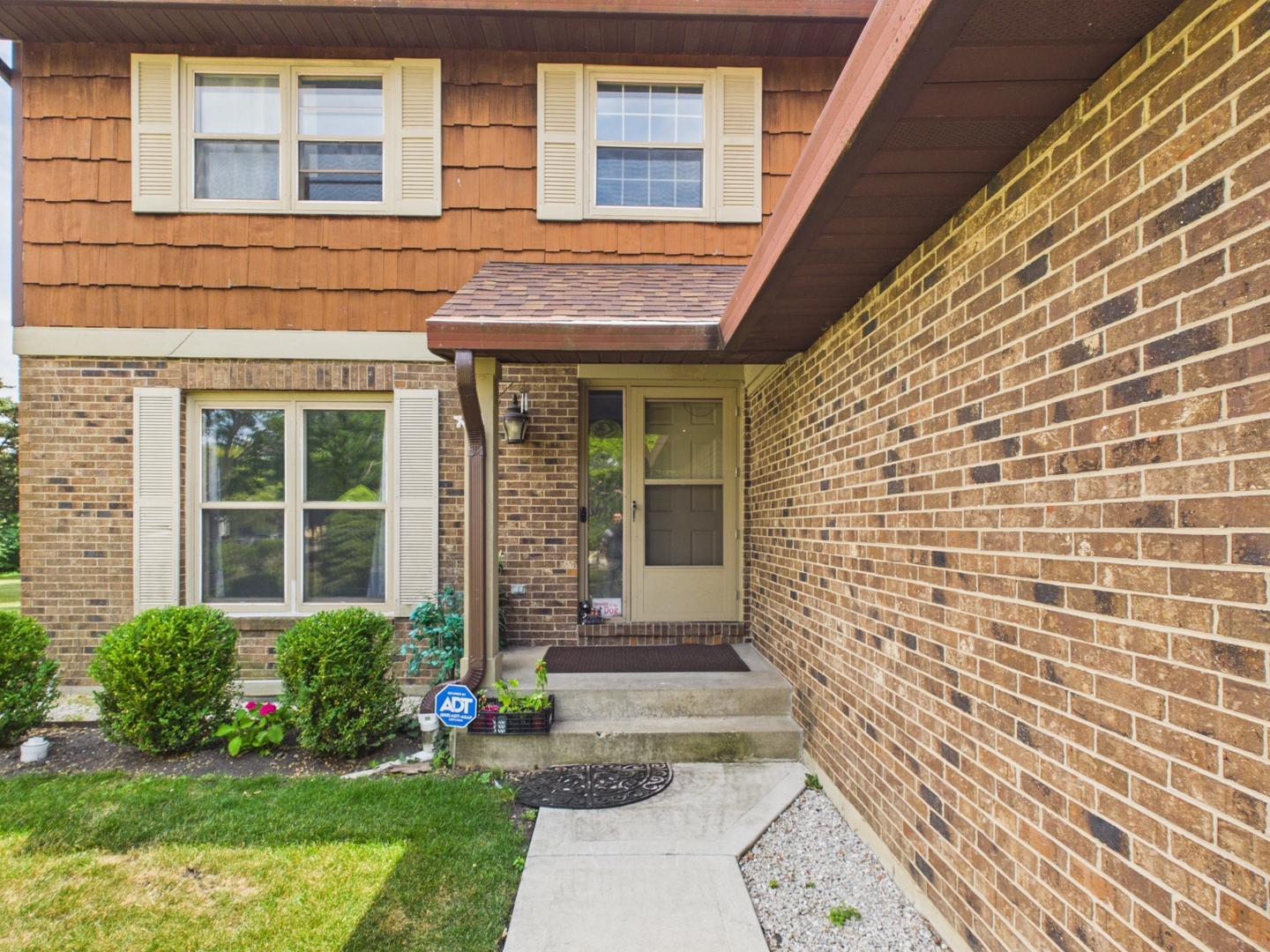 2541 Cobblewood Drive