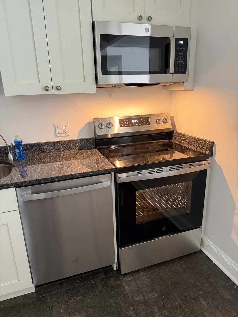 10 E Ontario Street Unit: 1303
