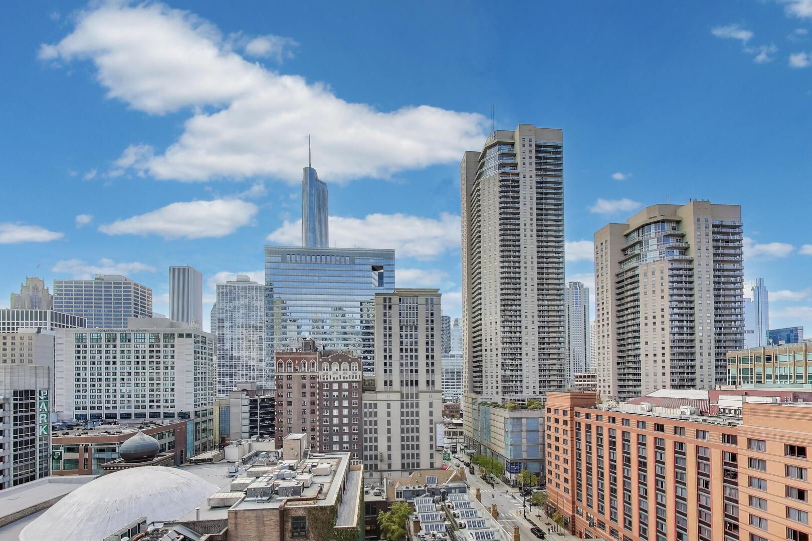 10 E Ontario Street Unit: 1303