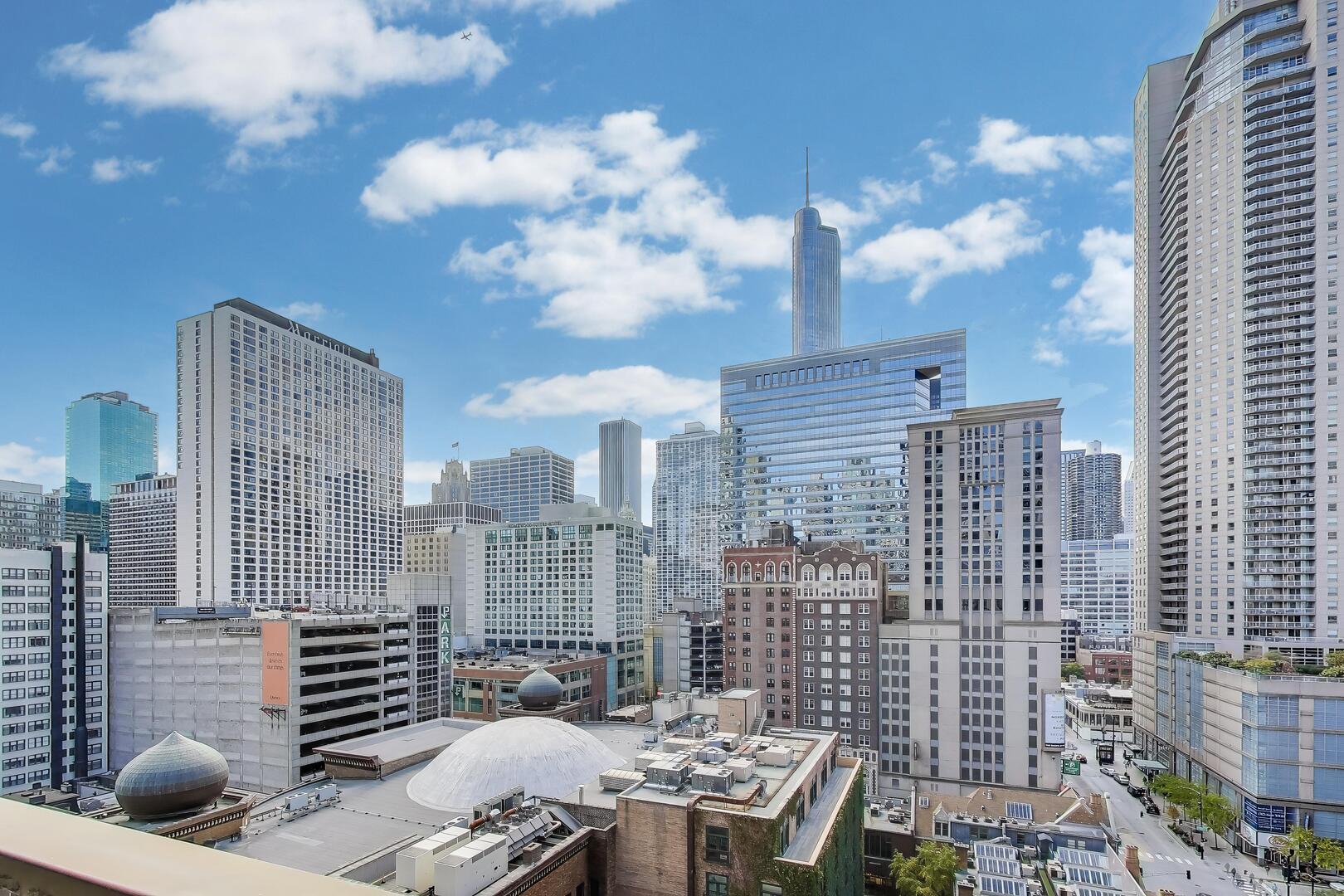 10 E Ontario Street Unit: 1303