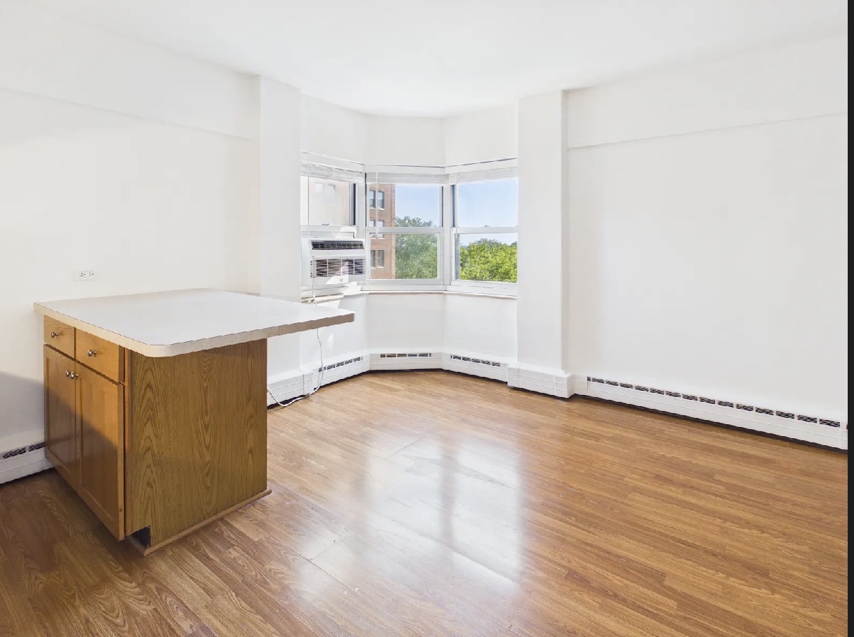 4970 N Marine Drive Unit: 827