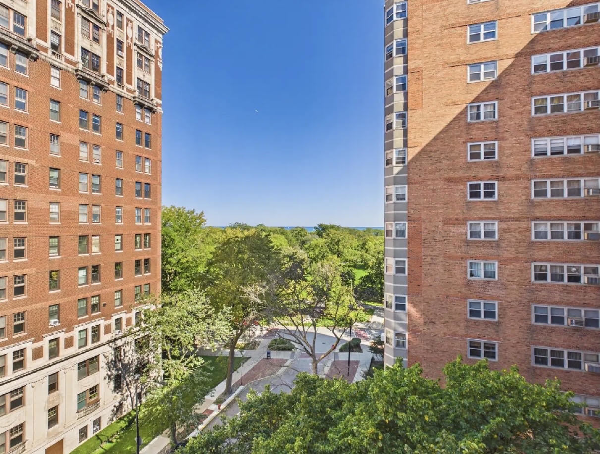 4970 N Marine Drive Unit: 827