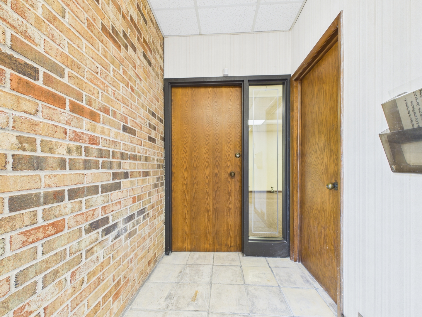 501 W Ogden Avenue Unit: 3