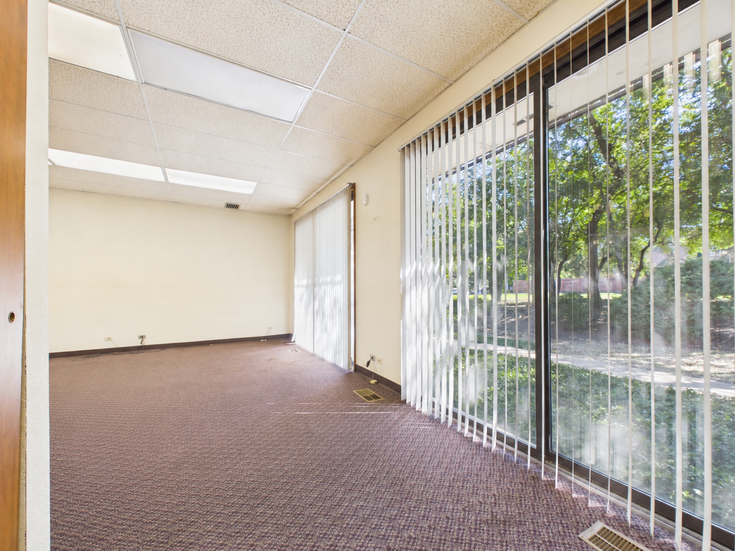 501 W Ogden Avenue Unit: 3