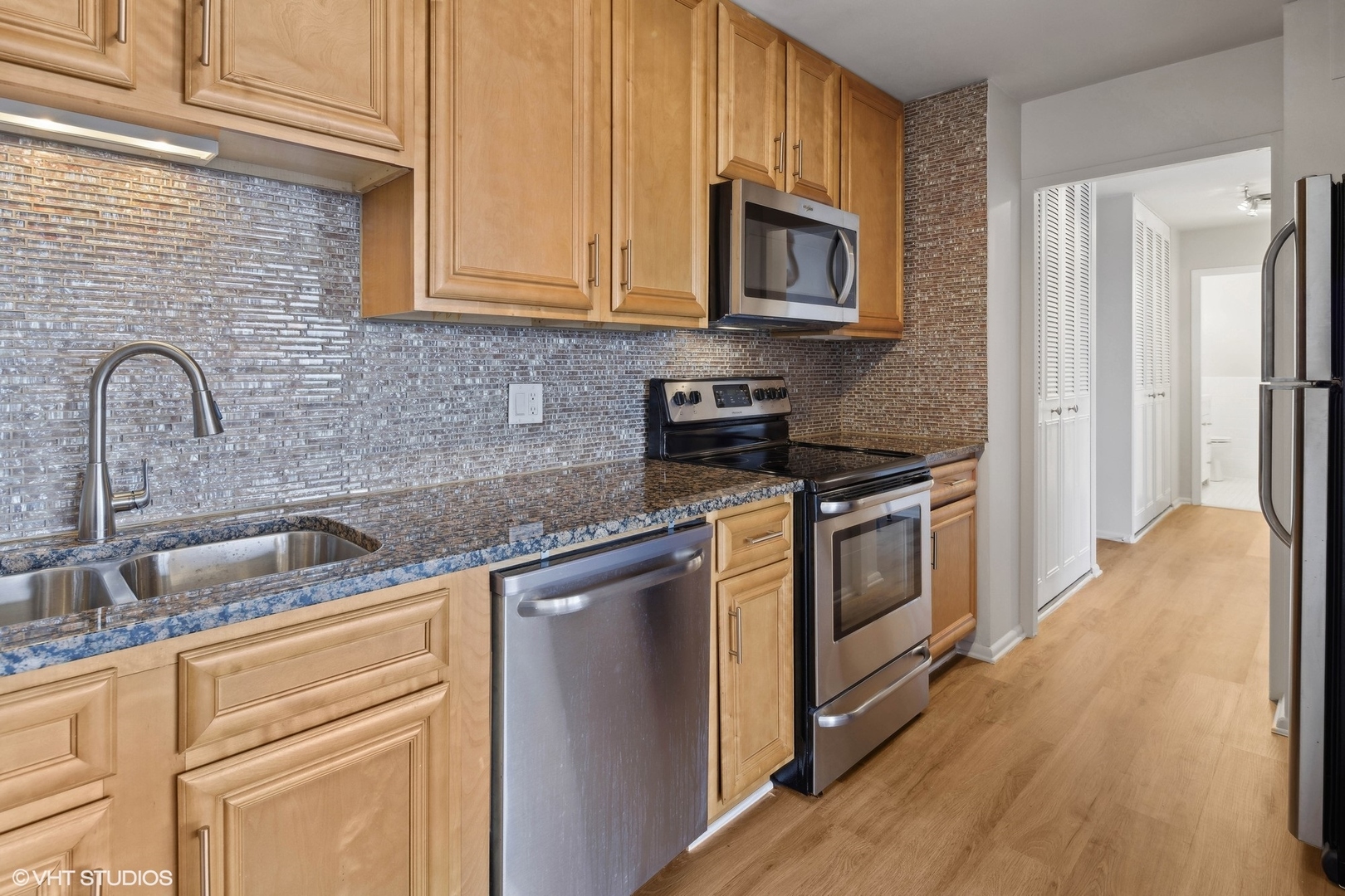 4250 N Marine Drive Unit: 1804
