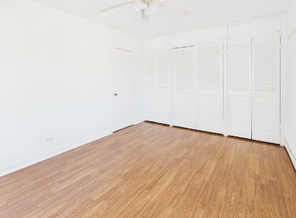 4970 N Marine Drive Unit: 827