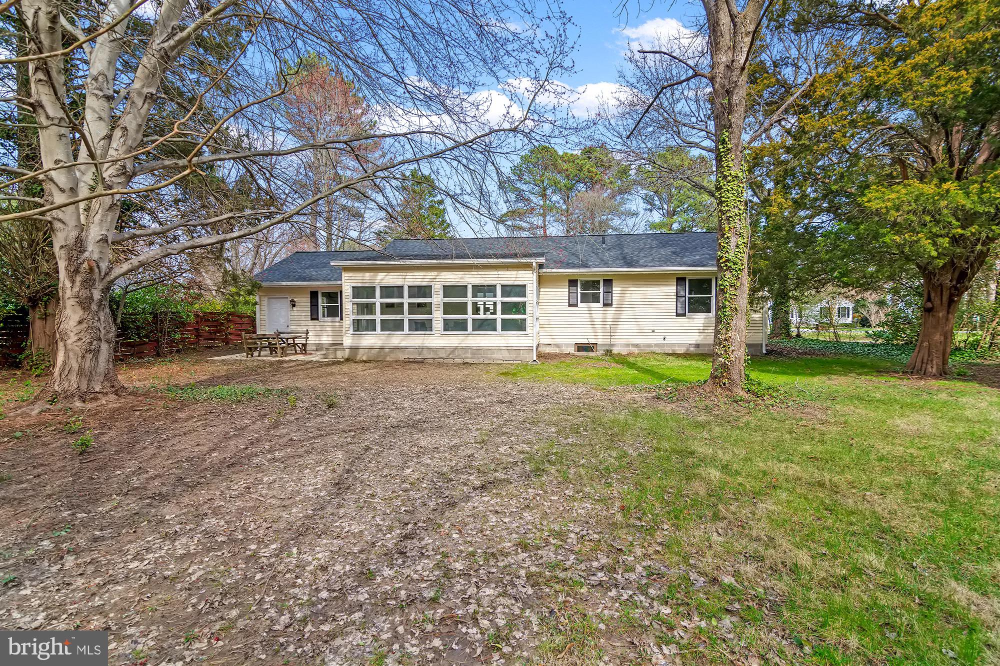 1104 Harrison Ave