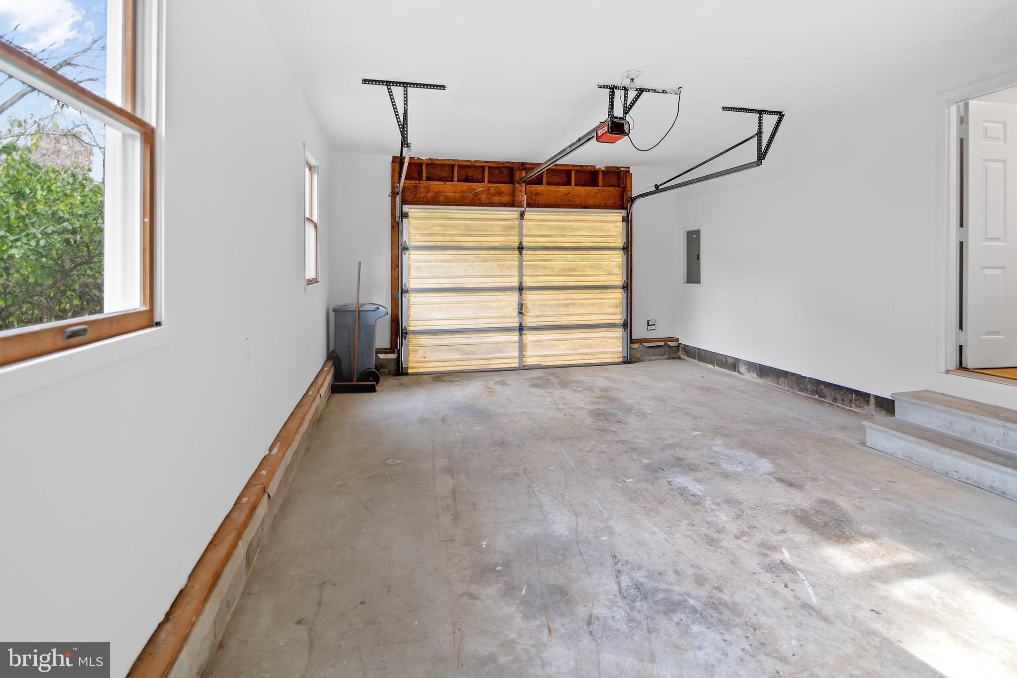 1104 Harrison Ave