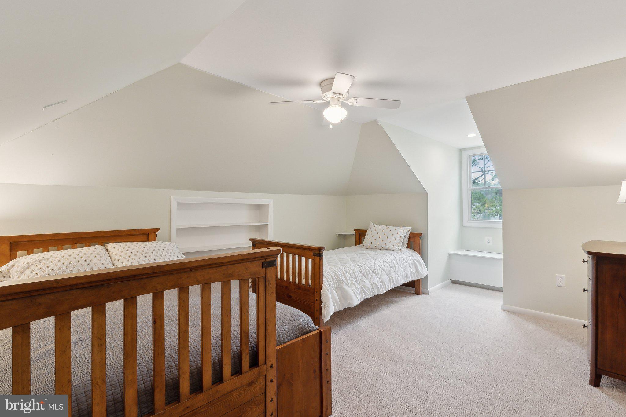 7171 Drum Point