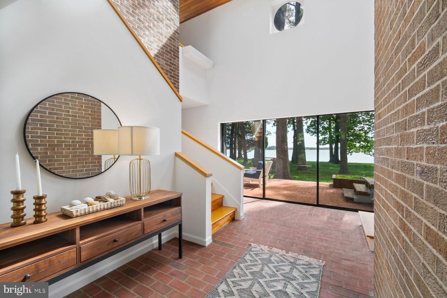 7285 Quaker Neck Rd