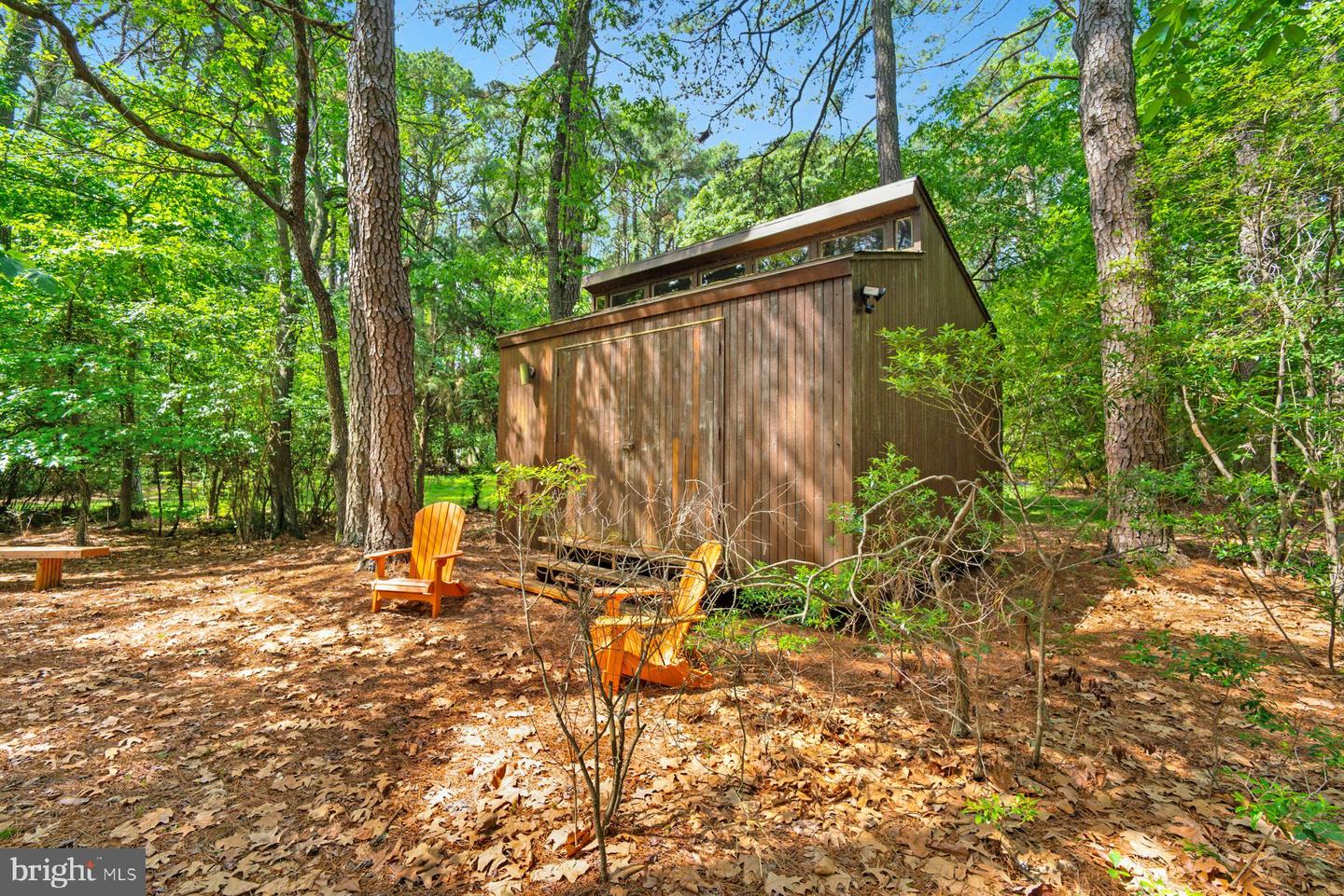 7285 Quaker Neck Rd