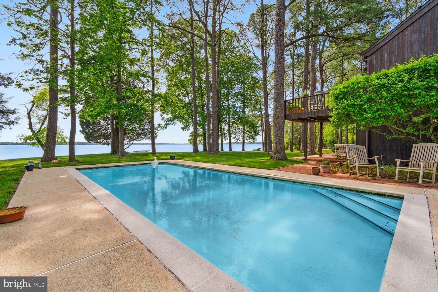 7285 Quaker Neck Rd