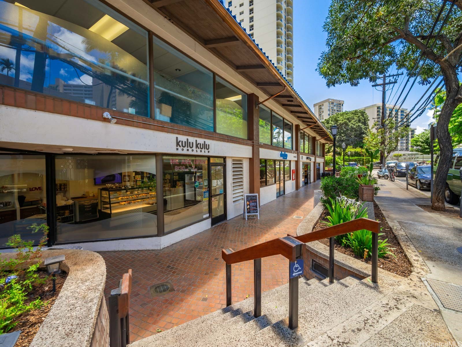 400 Hobron Lane 1803