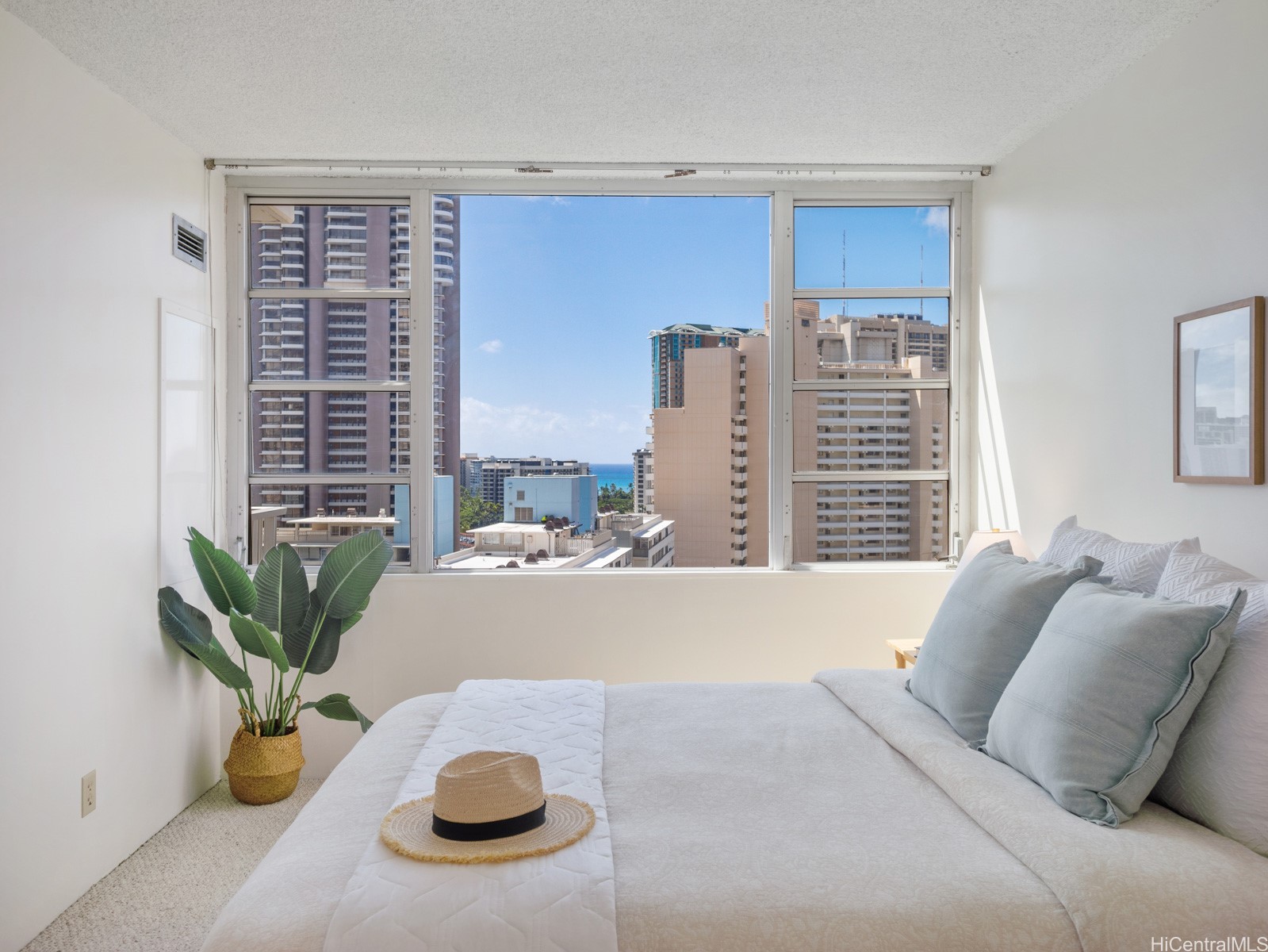 400 Hobron Lane 1803
