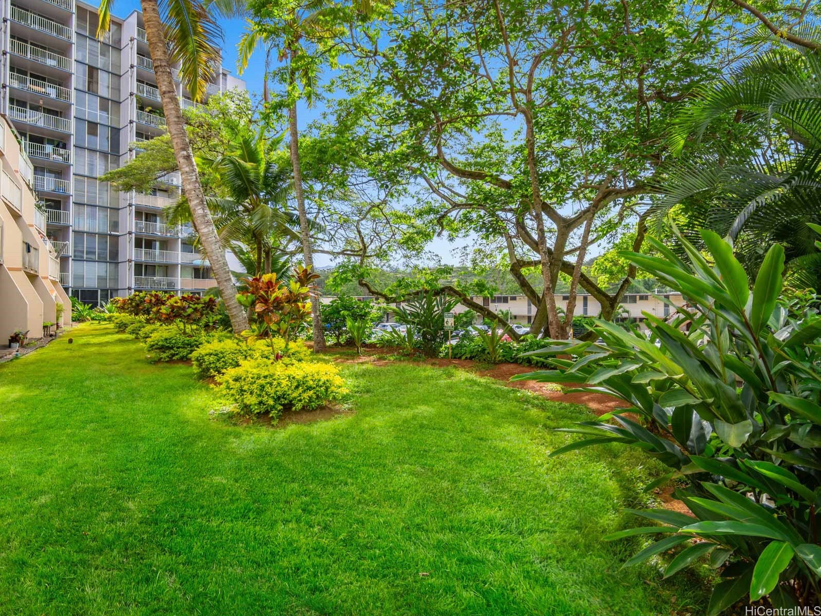 95-65 Waikalani Drive F302
