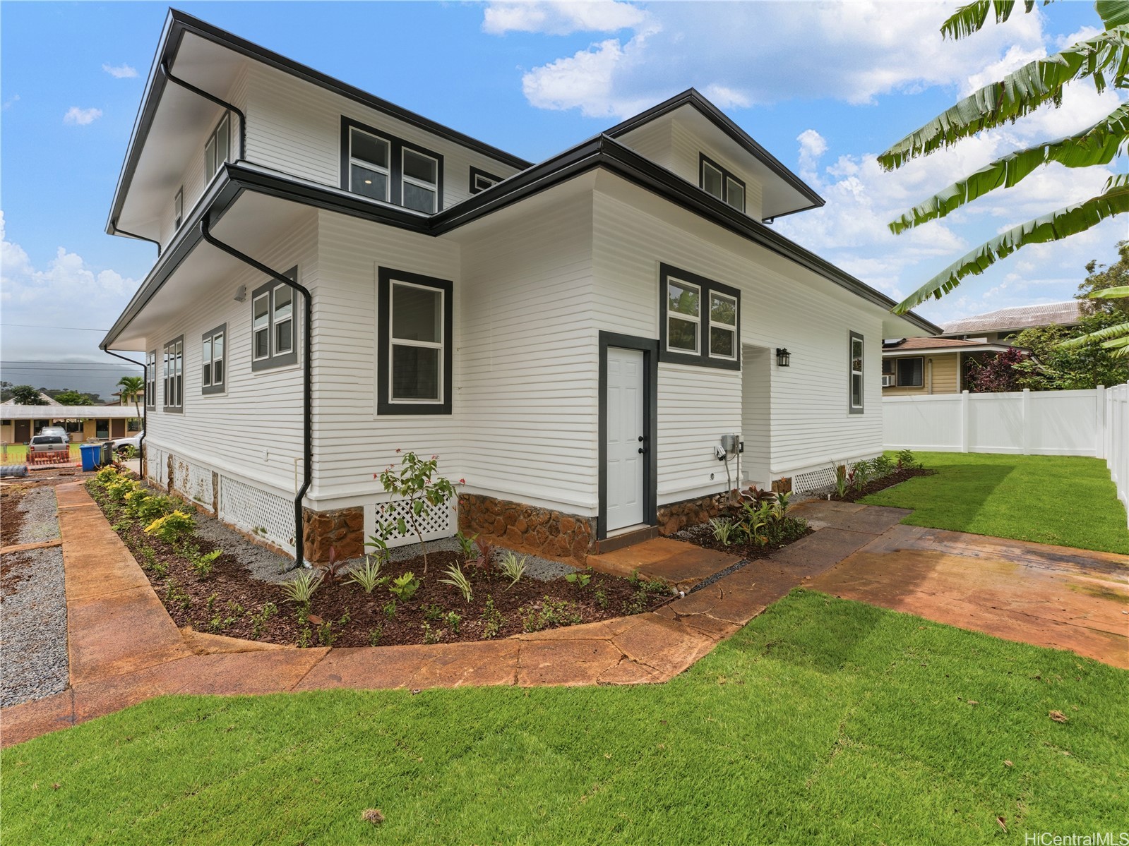 52 Kuahiwi Avenue