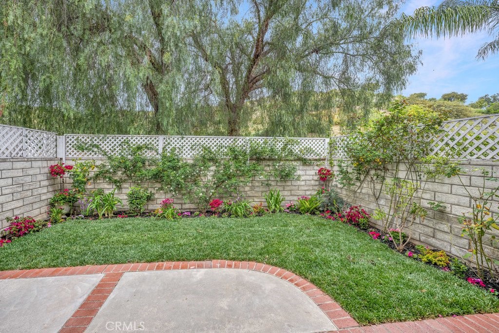 22943 Banyan Place 307