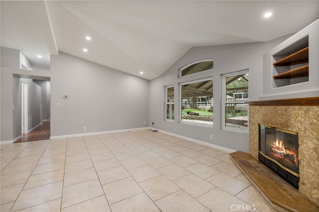 15608 Tierra Rejada S