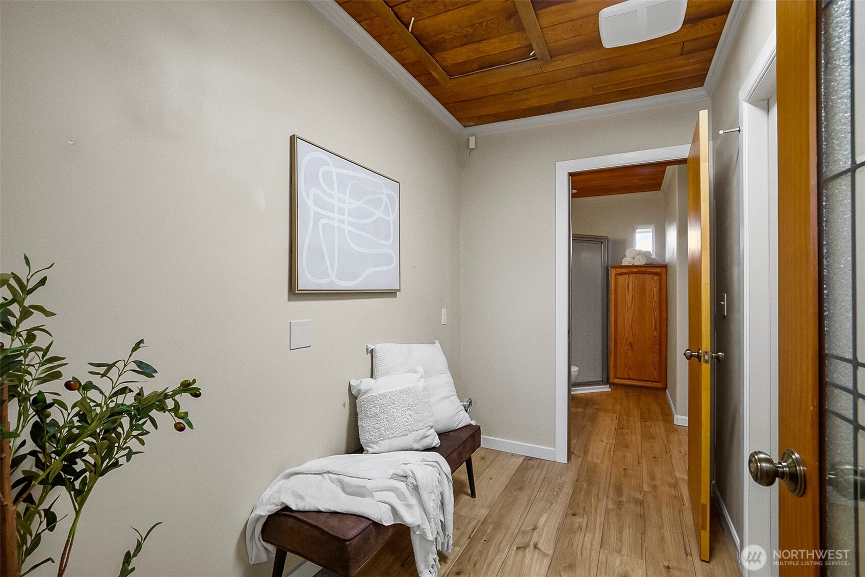 10010 Lakemont Avenue