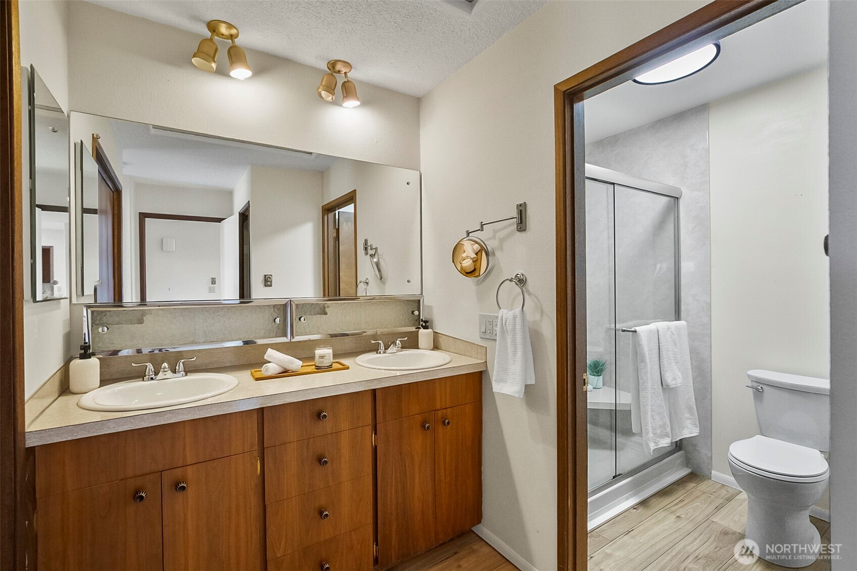 10010 Lakemont Avenue