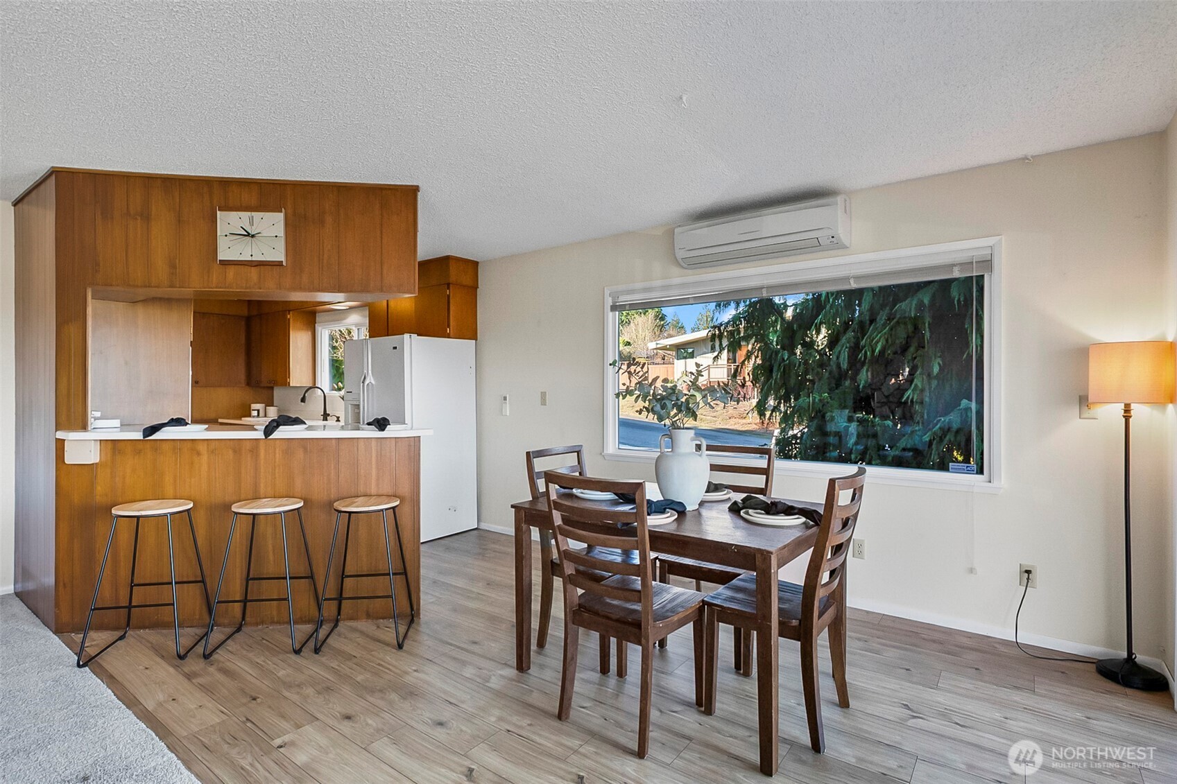 10010 Lakemont Avenue