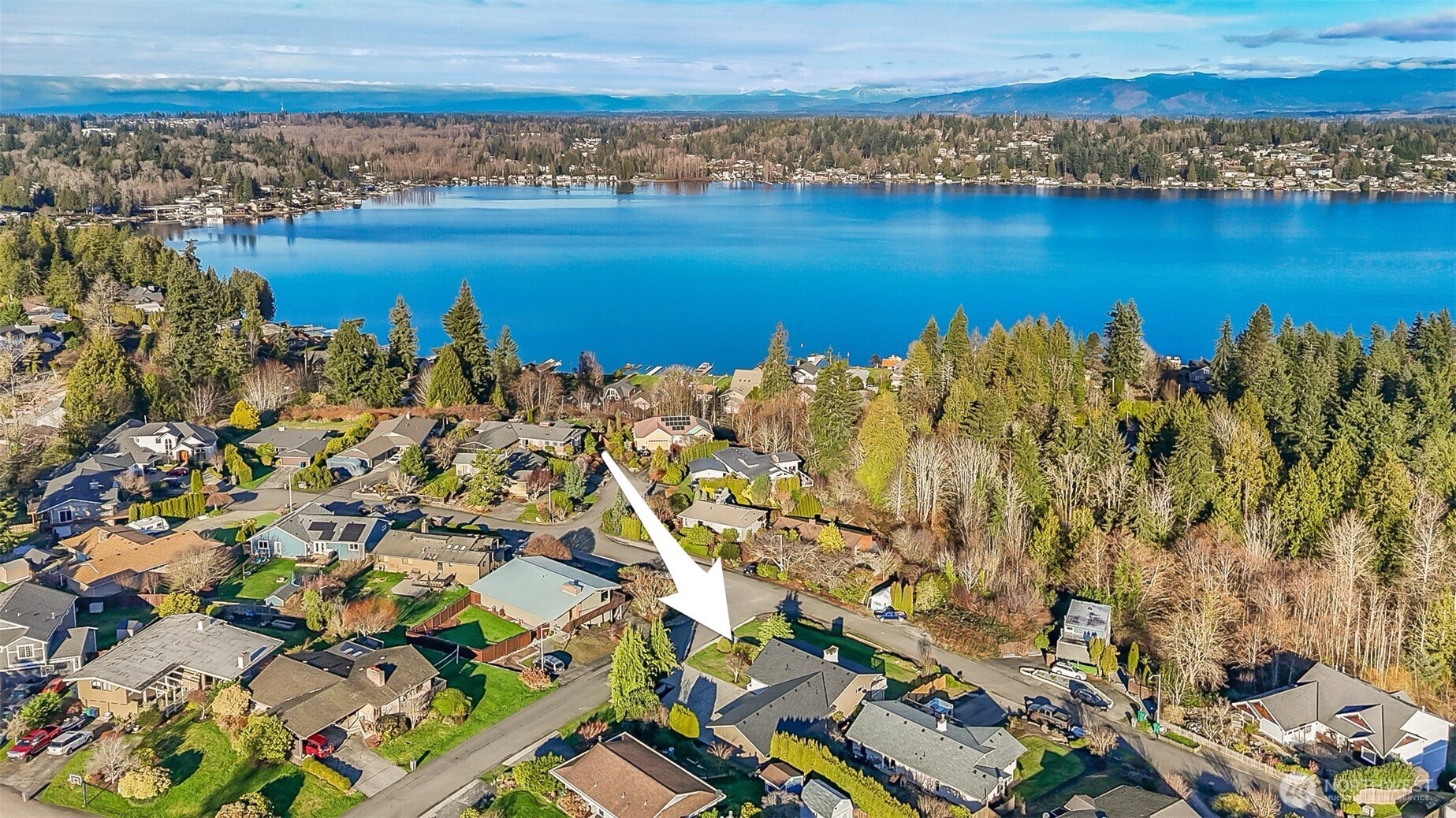 10010 Lakemont Avenue