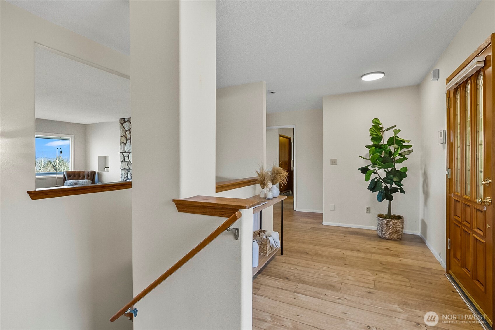 10010 Lakemont Avenue