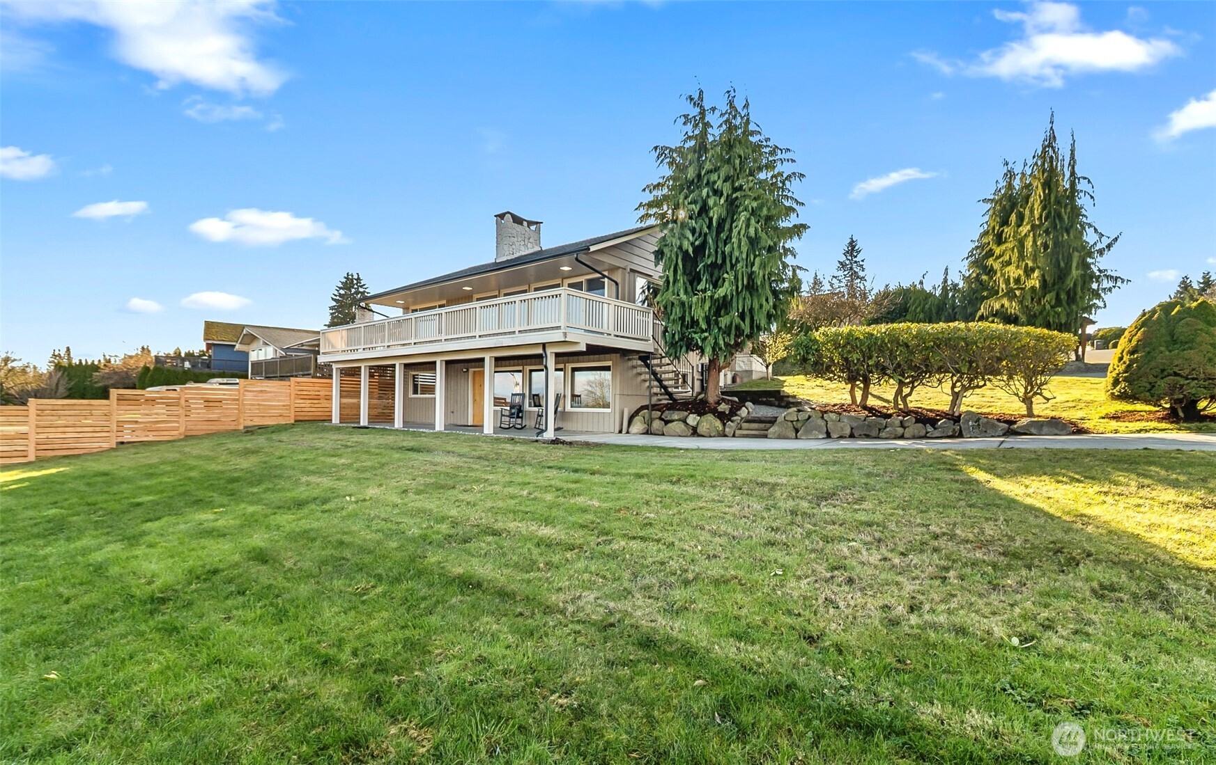 10010 Lakemont Avenue