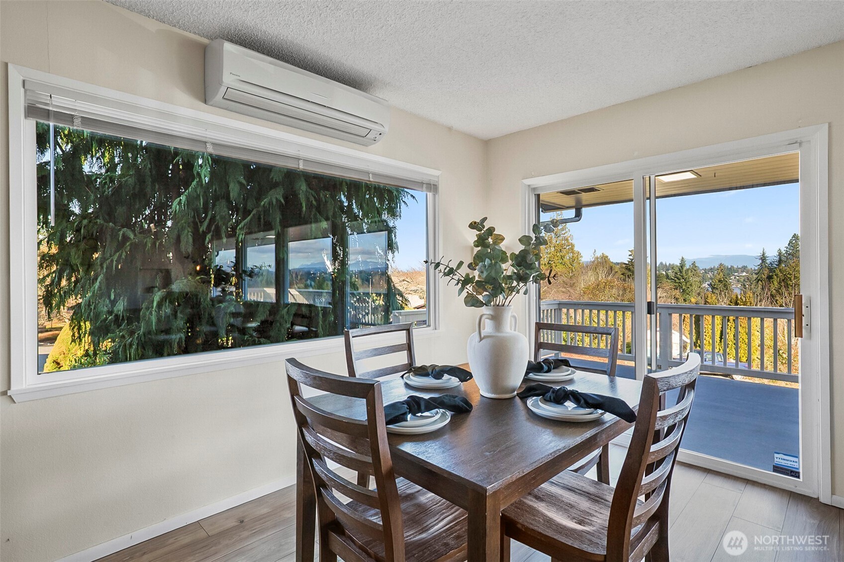 10010 Lakemont Avenue