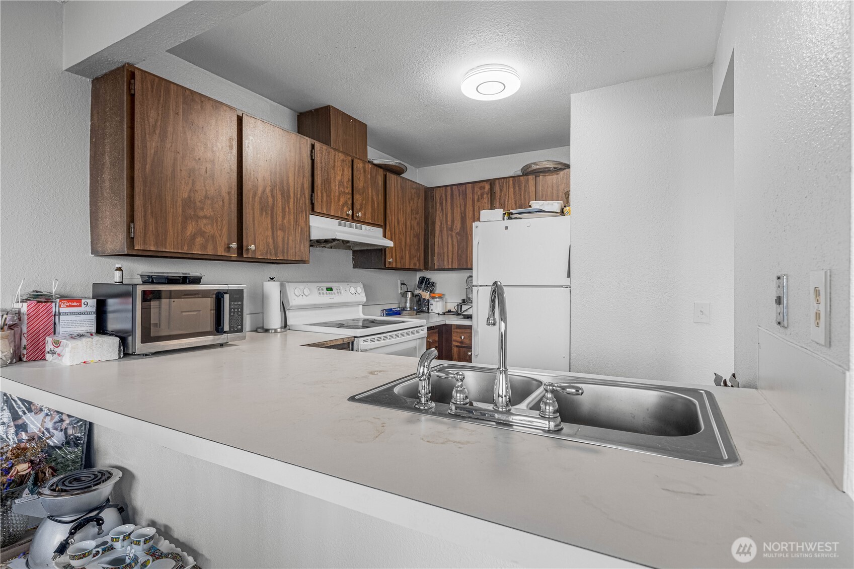 3030 S 216 Street Unit: E