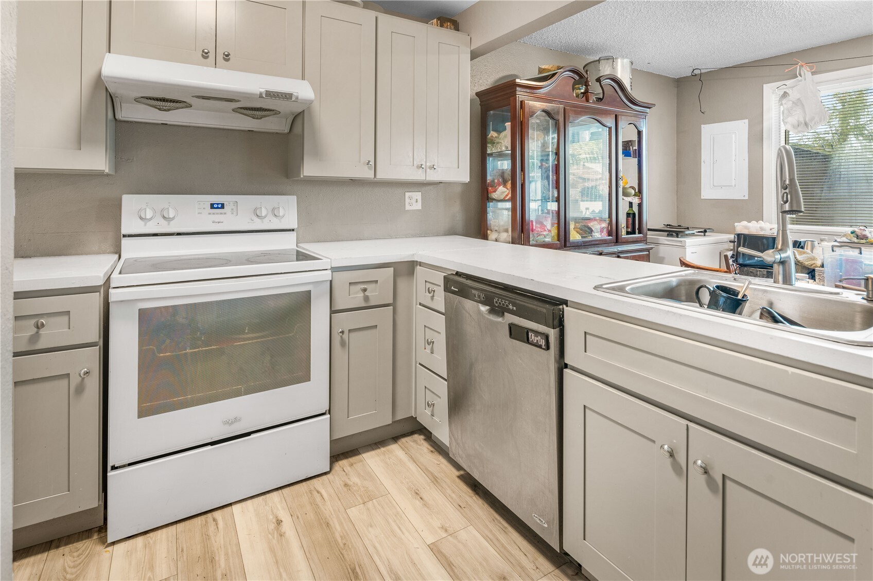 3030 S 216 Street Unit: E