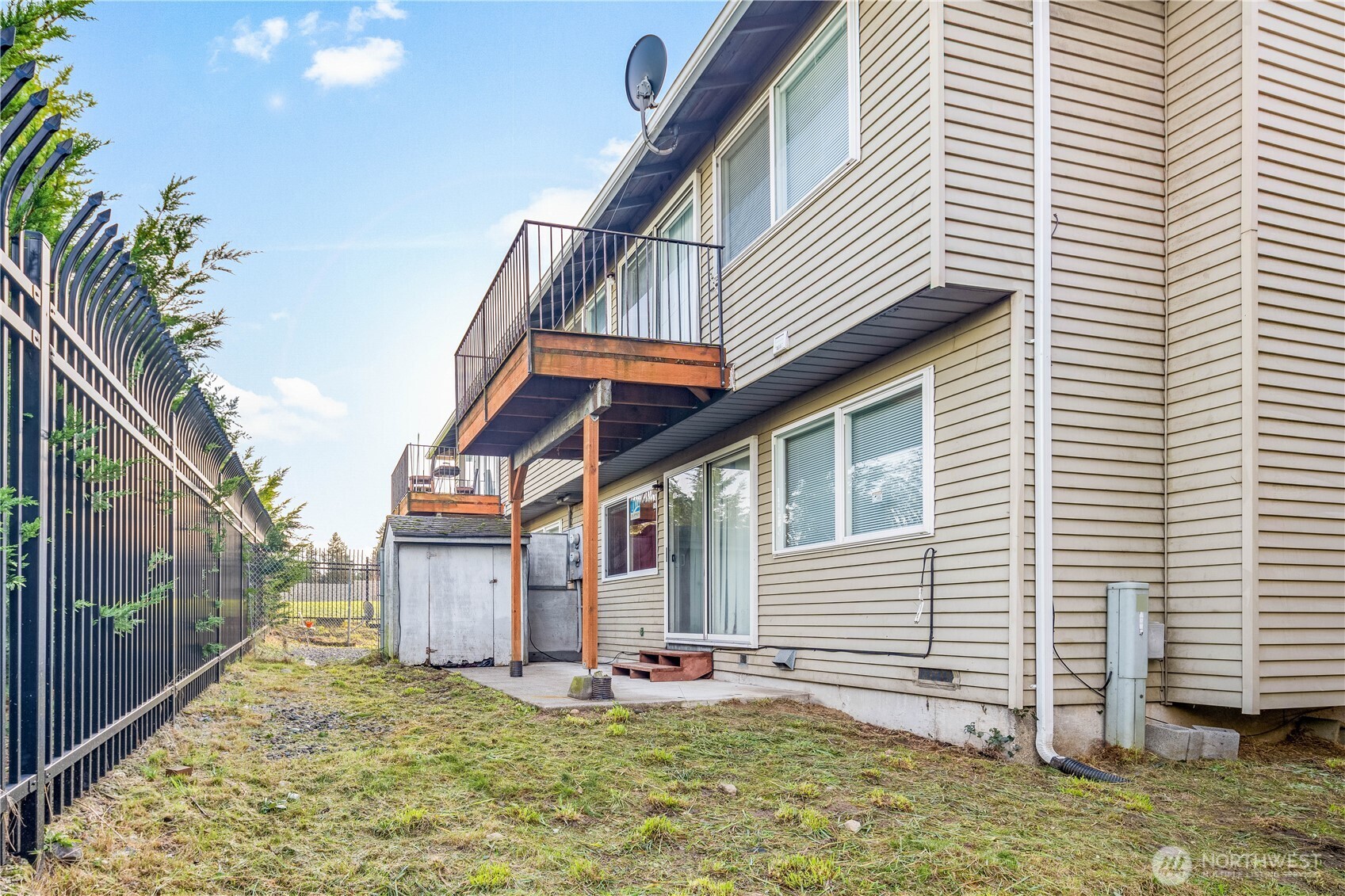 3030 S 216 Street Unit: E