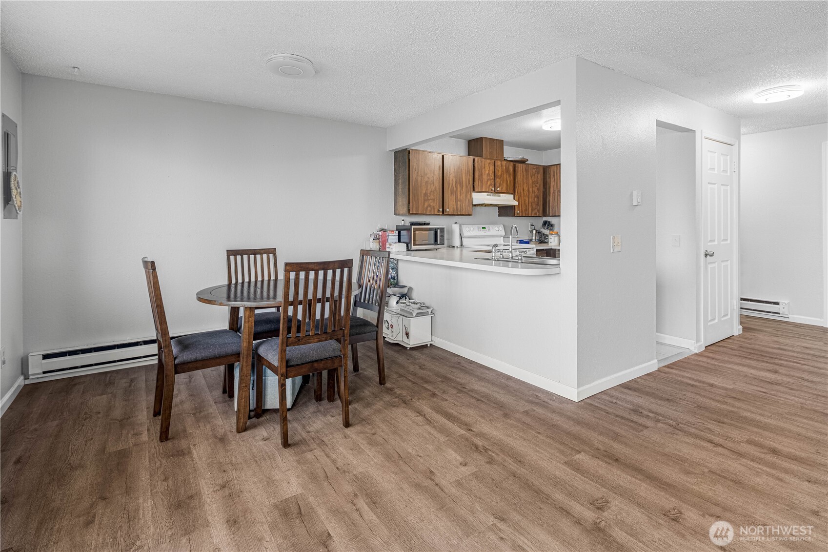 3030 S 216 Street Unit: E