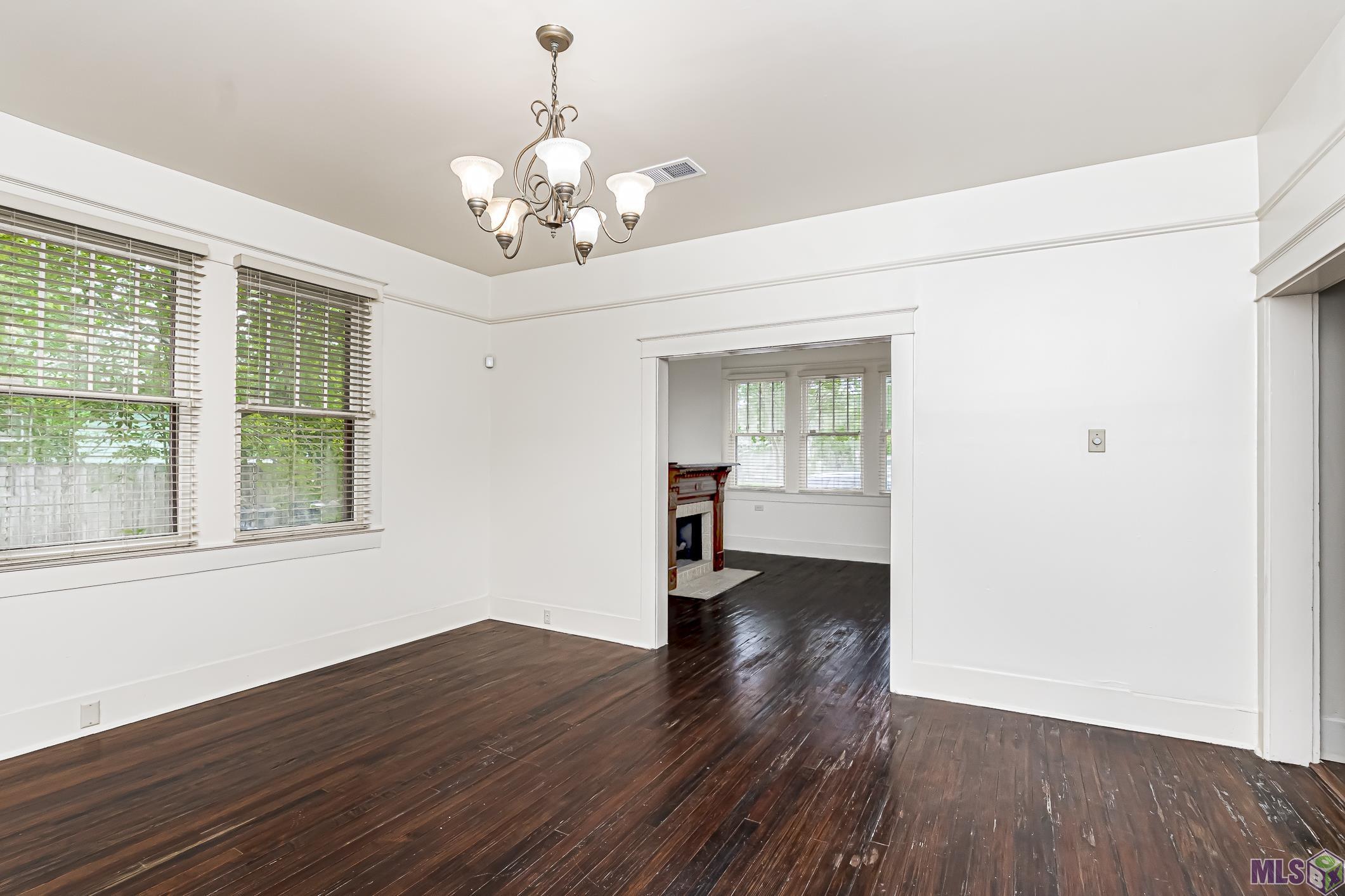 2181 Stanford Ave