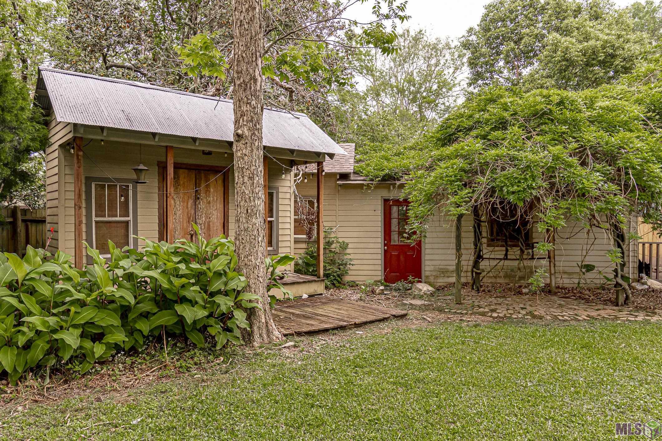 2181 Stanford Ave