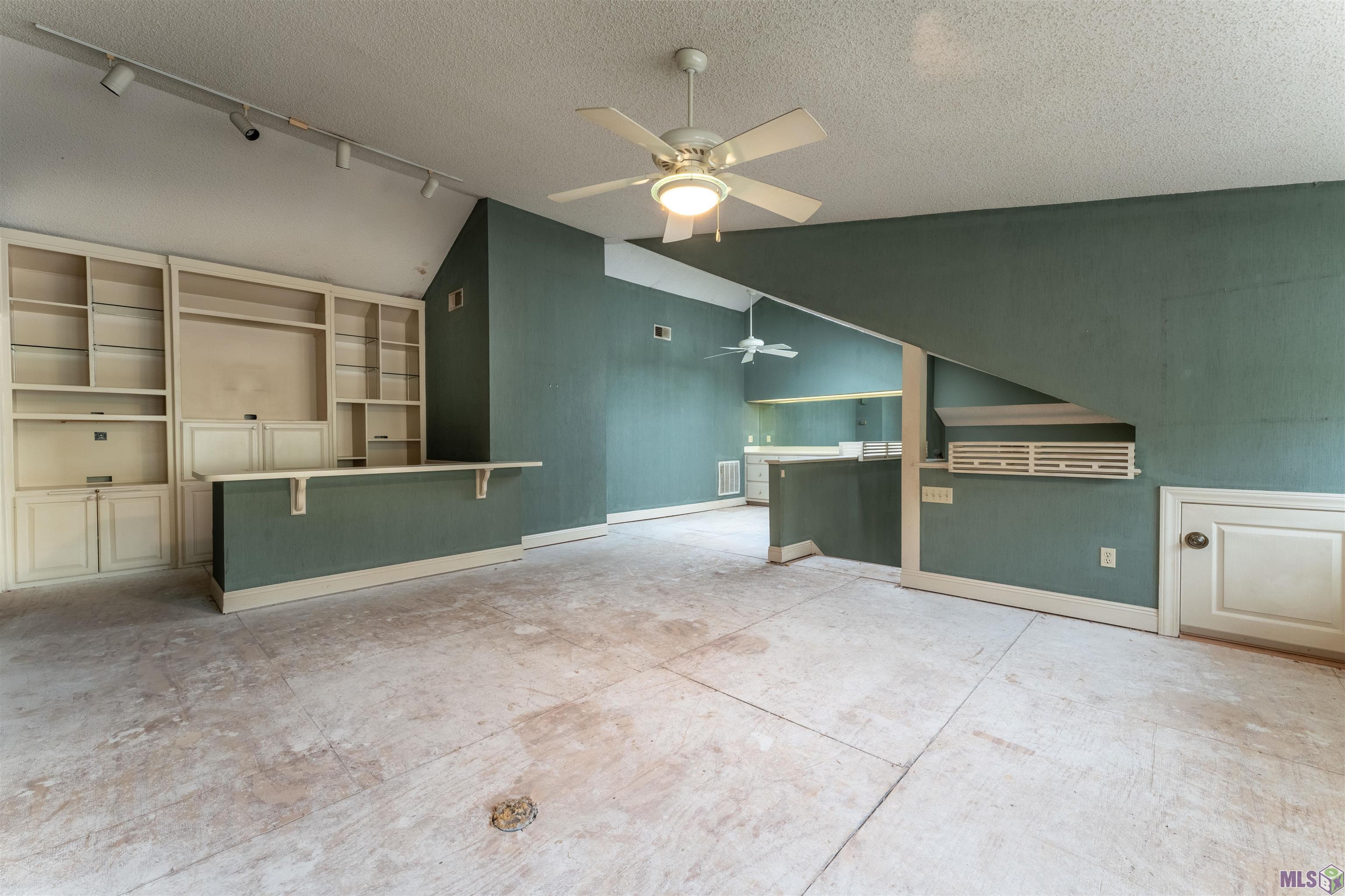 8066 Walden Rd