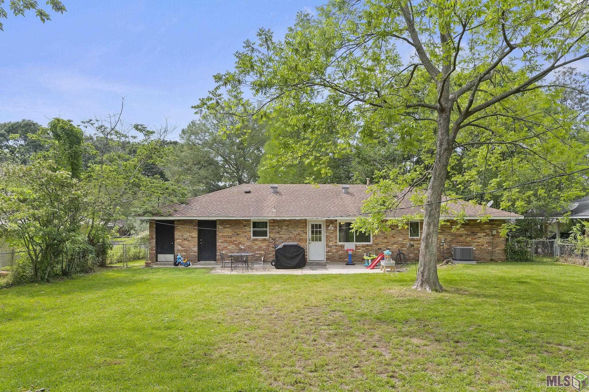1046 Wylie Dr