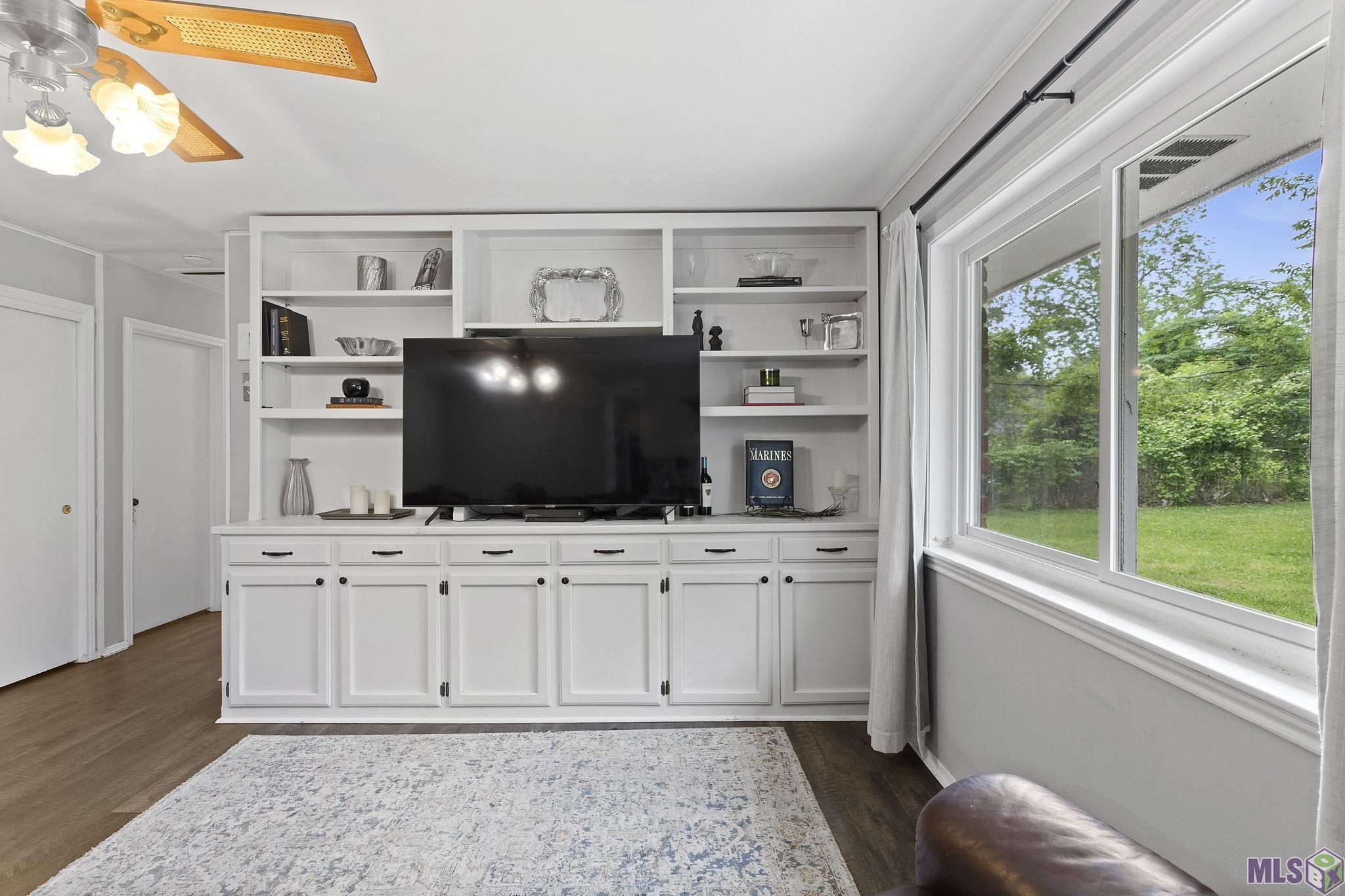 1046 Wylie Dr