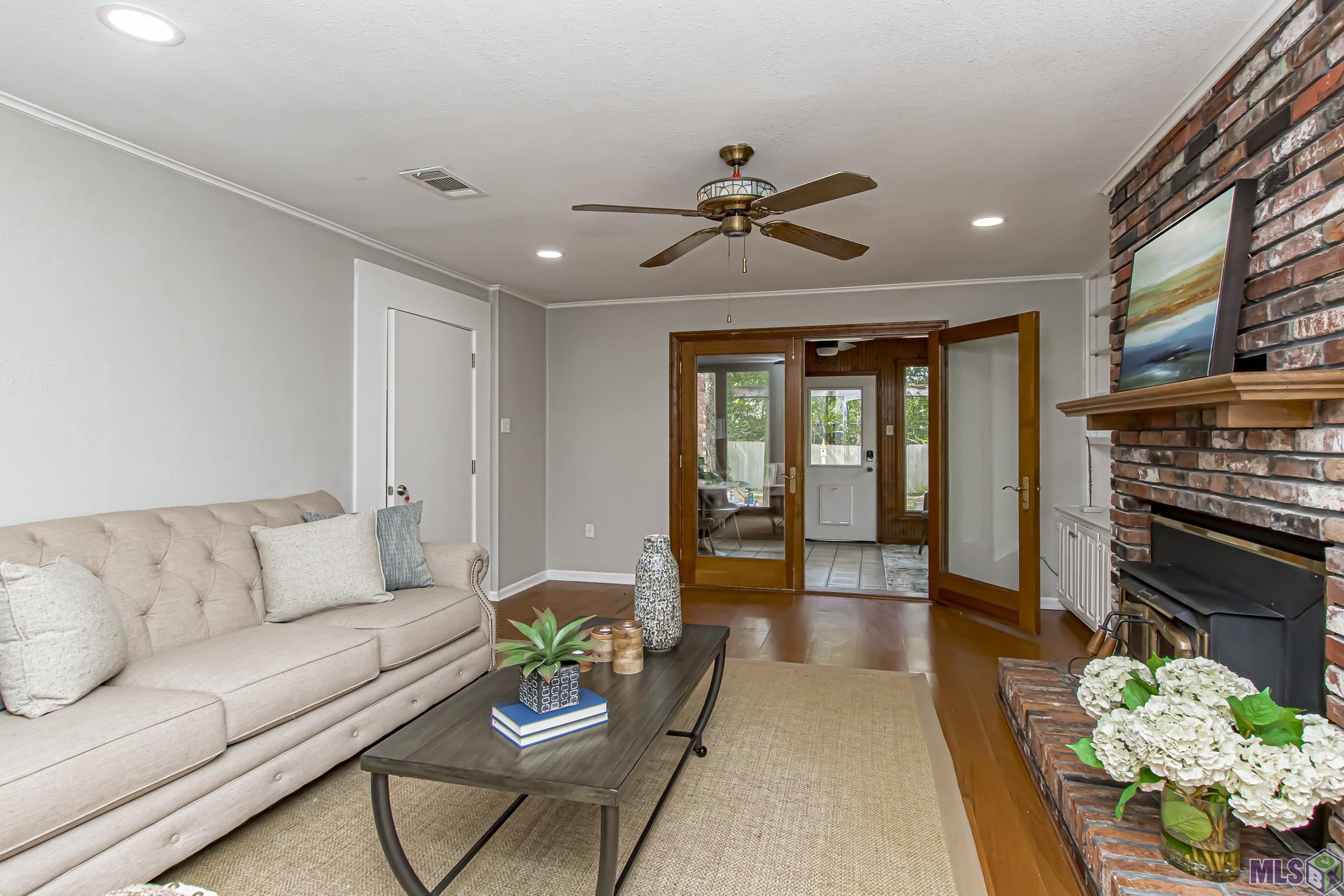 633 Rodney Dr