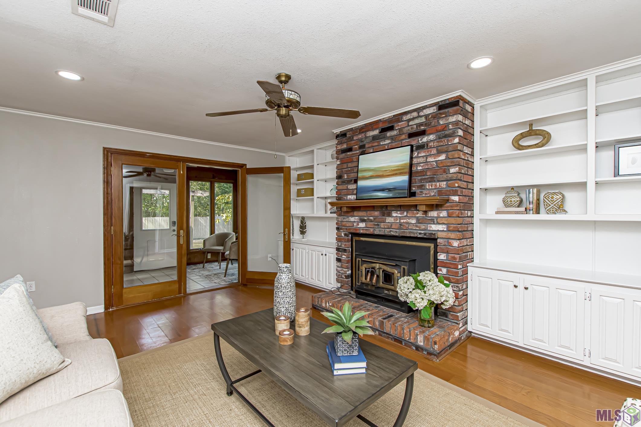 633 Rodney Dr