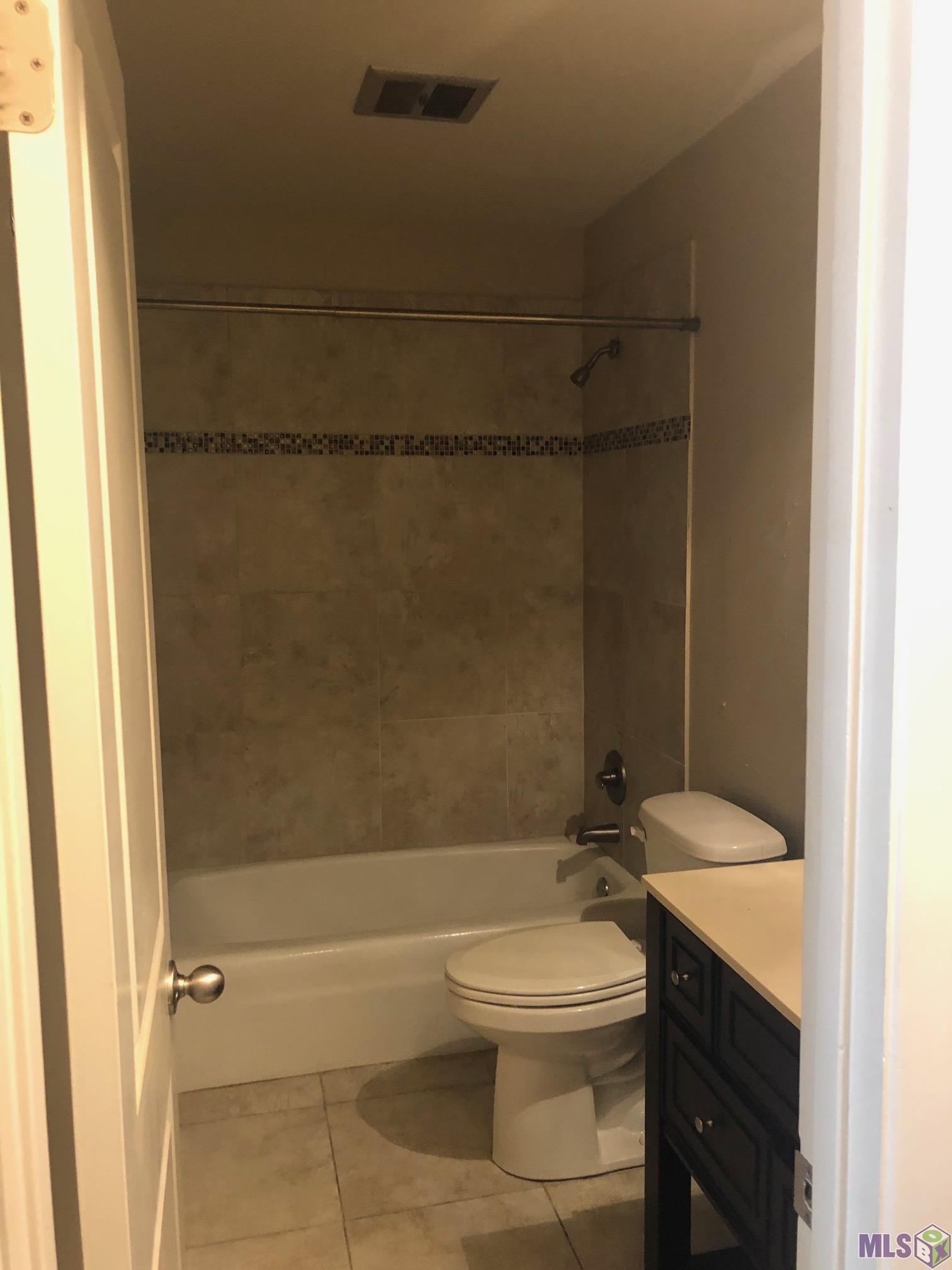 1755 College Dr # 215 Unit: #215