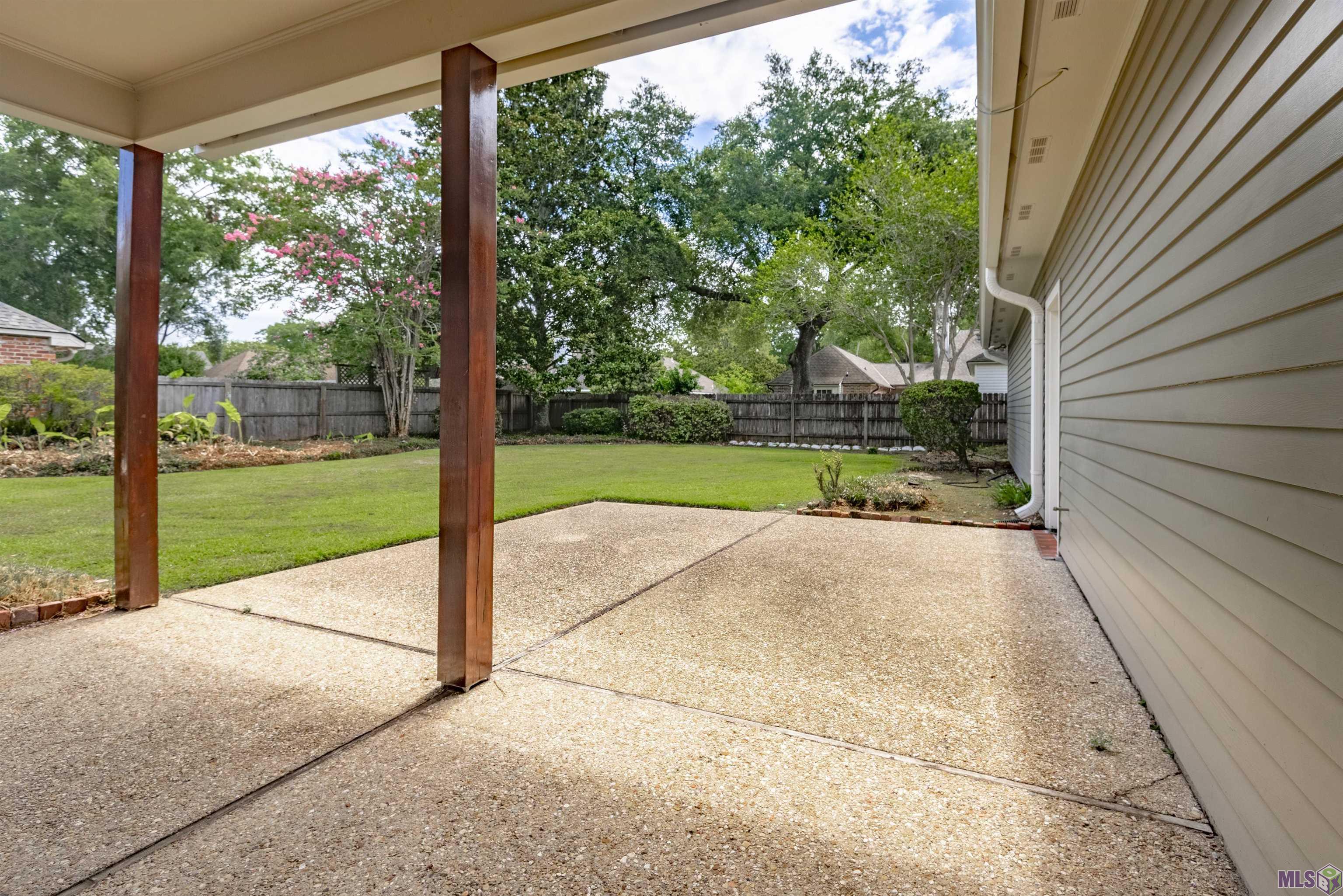 306 Woodgate Blvd