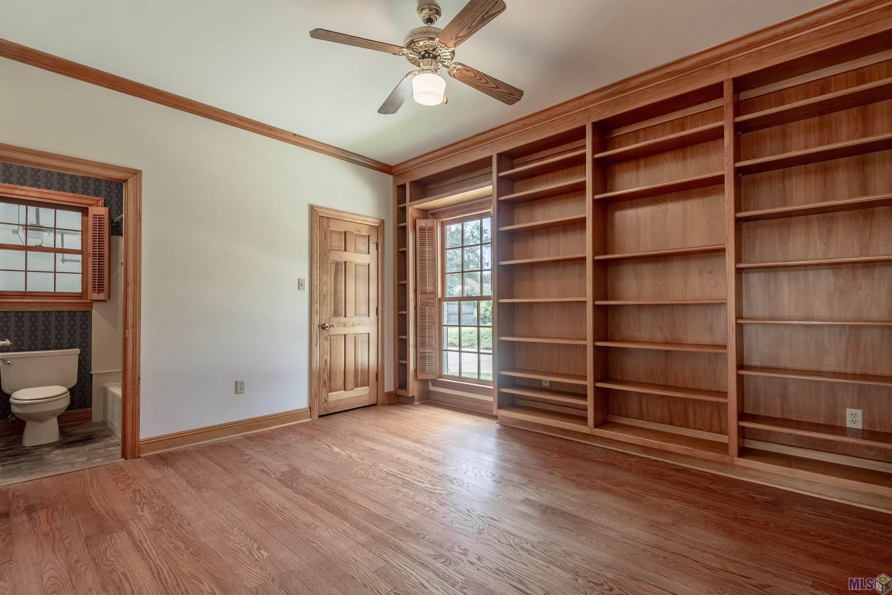 306 Woodgate Blvd