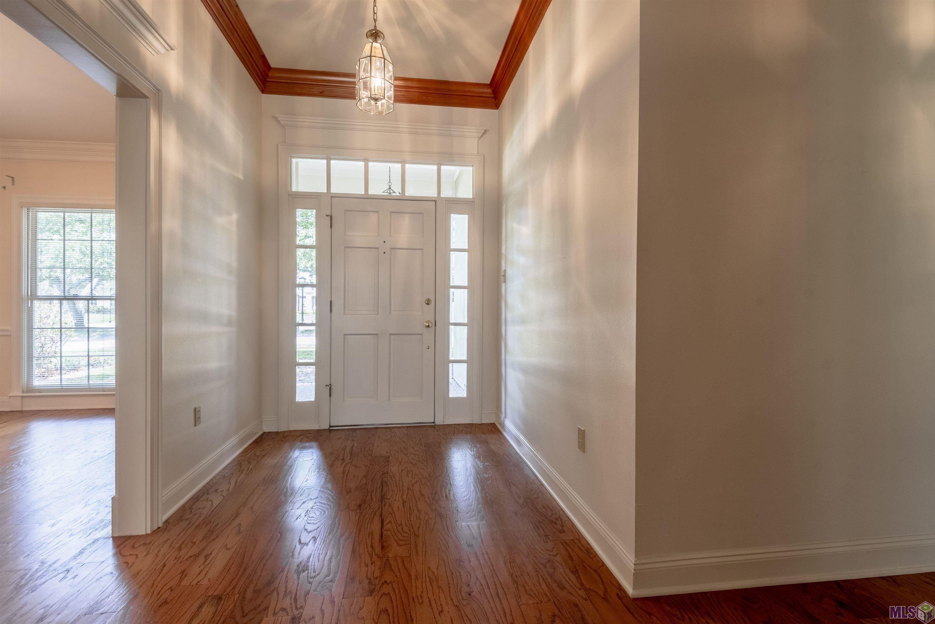 306 Woodgate Blvd