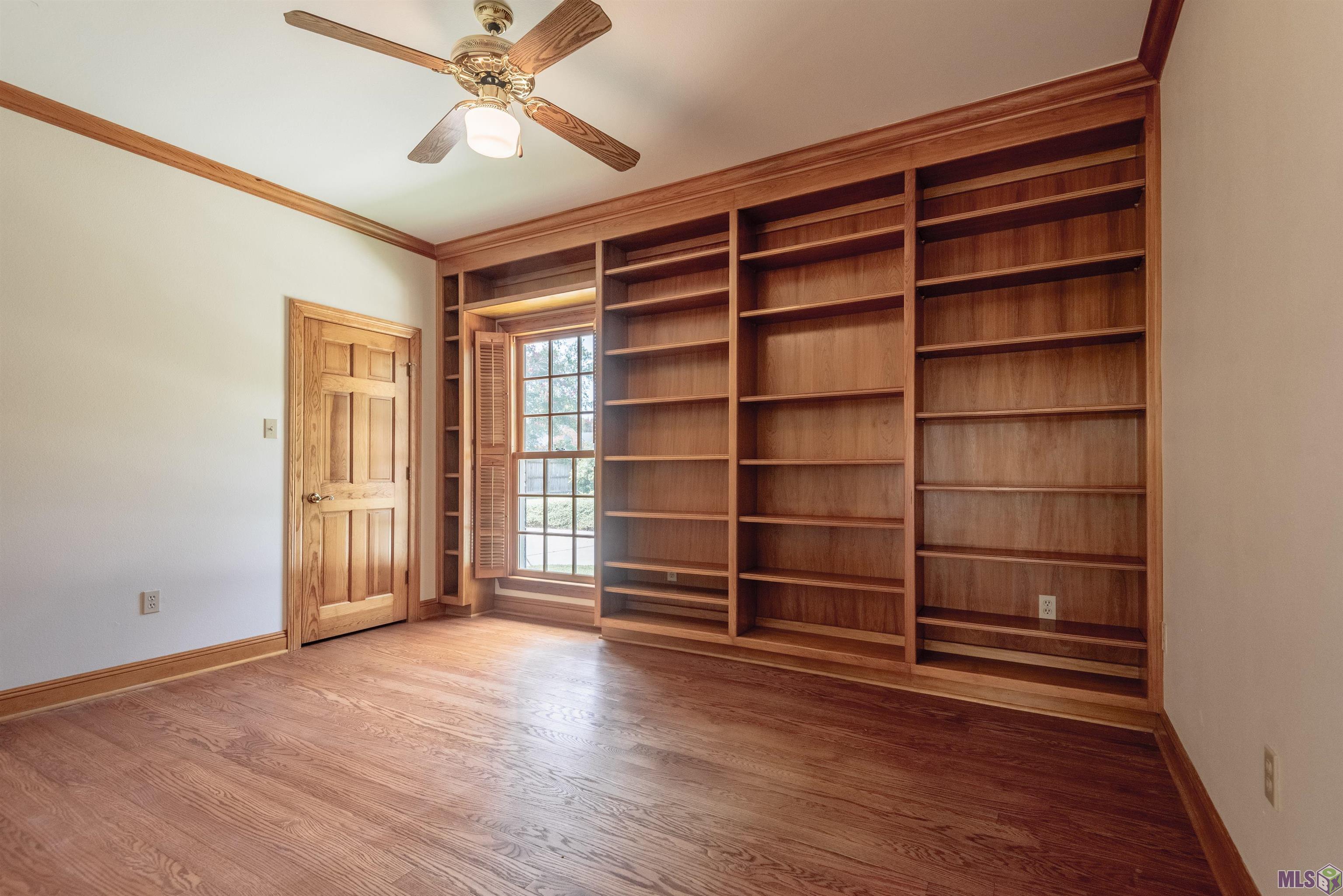 306 Woodgate Blvd