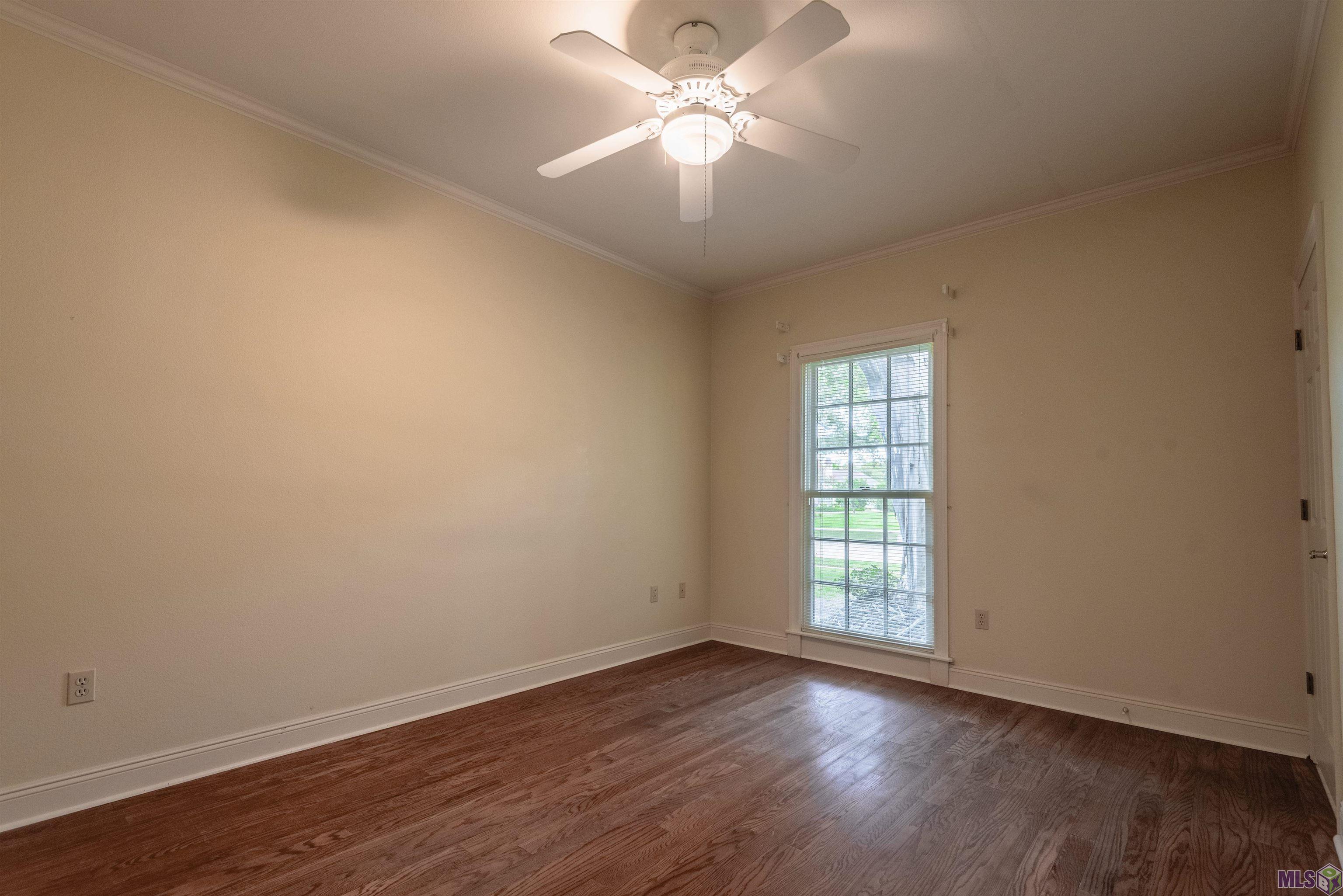 306 Woodgate Blvd