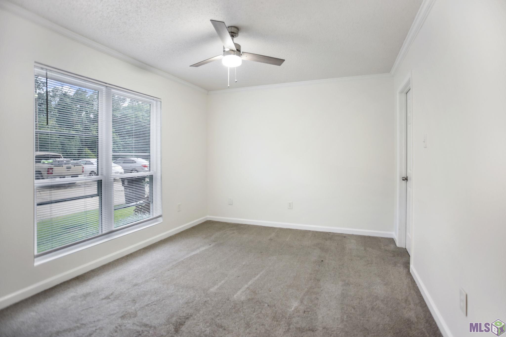 15684 Riverdale Ave